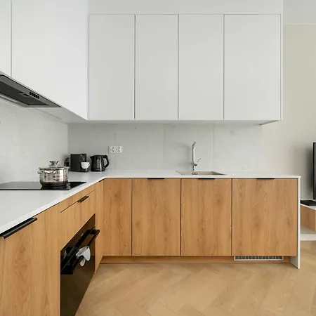 Elegant Mieszczanska With Air Conditioning, & Gym By Renters Prestige * Wrocław