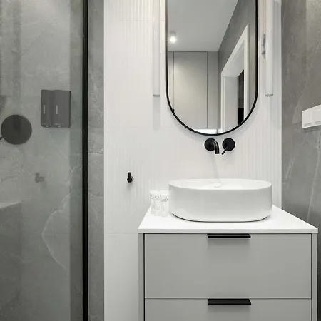 Elegant Mieszczanska With Air Conditioning, & Gym By Renters Prestige * Wroclaw